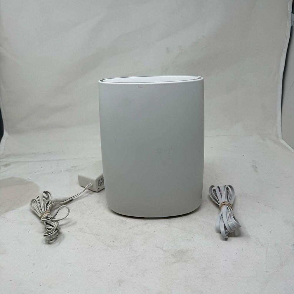 NETGEAR Orbi Satellite RBS50v2 AC3000 Mesh Extender W Adapter 4-Port White